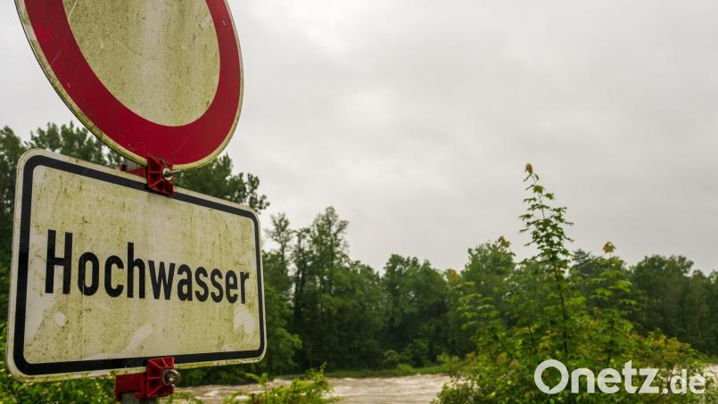 Die Oberpfalz kommt bei diesem Hochwasser wohl glimpflich davon. Symbolbild: Stefan Puchner /dpa