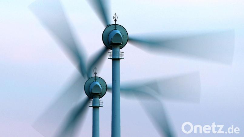 Für den möglichen Bau von Windrädern im Gemeindegebiet der Stadt Mitterteich sind derzeit noch Vorrangflächen mit einer Gesamtgröße von 29 Hektar im Regionalplan Oberpfalz Nord vermerkt. Symbolbild: Karl-Josef Hildenbrand/dpa