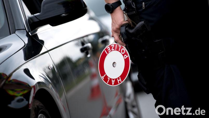 Die Grenzpolizeiinspektion Waidhaus hatte am Wochenende einiges zu tun. Symbolbild: Sven Hoppe/dpa