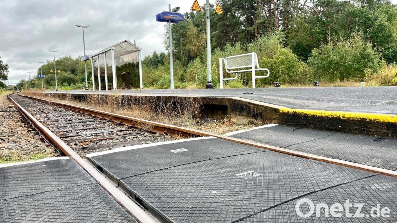 Der Bahnhof in Weiherhammer soll barrierefrei werden. Bild: Gabi Schönberger