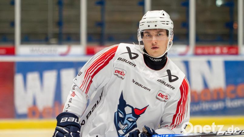 Stürmer Viktor Buchner ist diese Woche bei den Blue Devils Weiden als Probespieler zu Gast. Bild: Christian Kaminsky/exb
