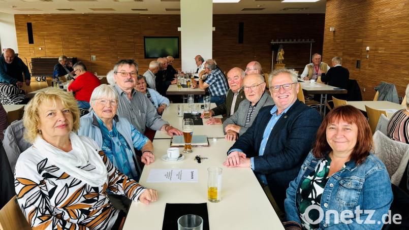 Die "Falkenauer" trafen sich im Konrad-Max-Kunz-Saal der Oberpfalzhalle. Bild: Maria Meier/exb