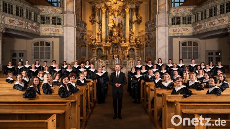 Der Chor der Frauenkirche Dresden singt in der Stadtkirche in Bayreuth. Bild: Thomas Schlorke/exb