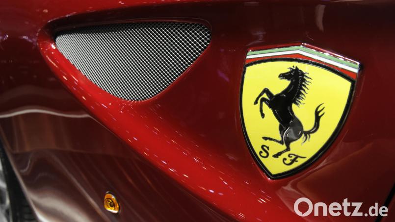 Ein Ferrari-Fahrer fuhr auf der A9 bei Bayreuth 160 km/h in einem auf 80 km/h beschränkten Bereich. Symbolbild: Uli Deck/dpa