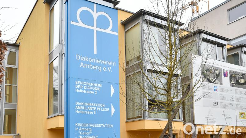 Das Seniorenheim der Diakonie an der Hellstraße in Amberg. Im Zuge der Insolvenz wurde das Heim geschlossen, Bewohner und Mitarbeiter sind woanders untergekommen. Bild: Petra Hartl