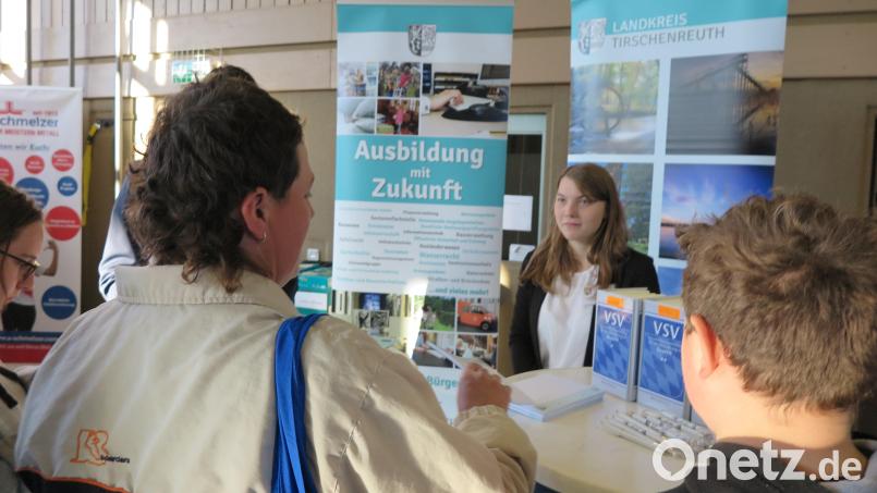Die Ausbildungsmessen werden nun auch für Betriebe, die keinen eigenen Messestand haben, geöffnet. Das Archivbild zeigt einen Messeauftritt des Landkreises Tirschenreuth. Archivbild: jzk