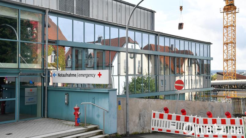 Das Klinikum St. Marien in Amberg muss inzwischen selbst auf die finanzielle Notaufnahme. Bild: Petra Hartl
