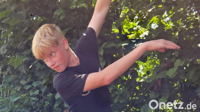 Fabian Beyerlein beim Training: Dem 13-jährigen Sohn des einstigen Weltklasse-Weitschützen Reinhold Beyerlein eröffnet sich die Chance auf die Teilnahme bei der U16-EM. Bild: R. Beyerlein