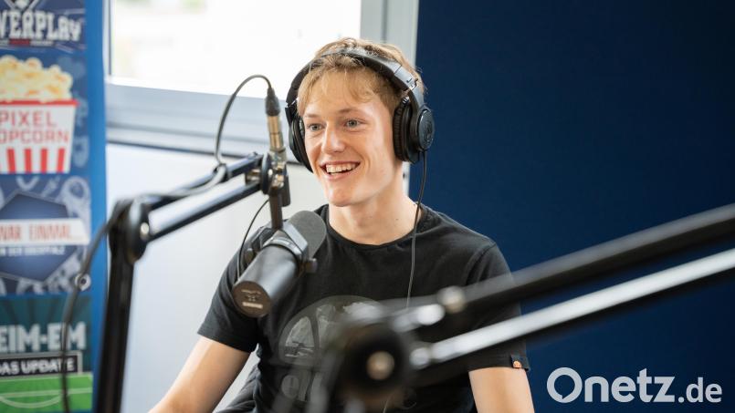 Elias Pul, neuer Stürmer bei den Blue Devils Weiden, war in der neuen Folge des Podcasts &quot;Powerplay&quot; zu Gast. Bild: Marina Gube