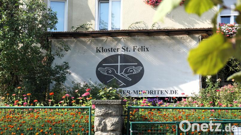 Das Kloster St. Felix der Franziskaner-Minoriten in Neustadt/WN: Eine Untersuchung zeigt, dass es in den 1990ern auch hier zu mehreren Übergriffen durch einen ehemaligen Pater gekommen sein soll. Bild: jut