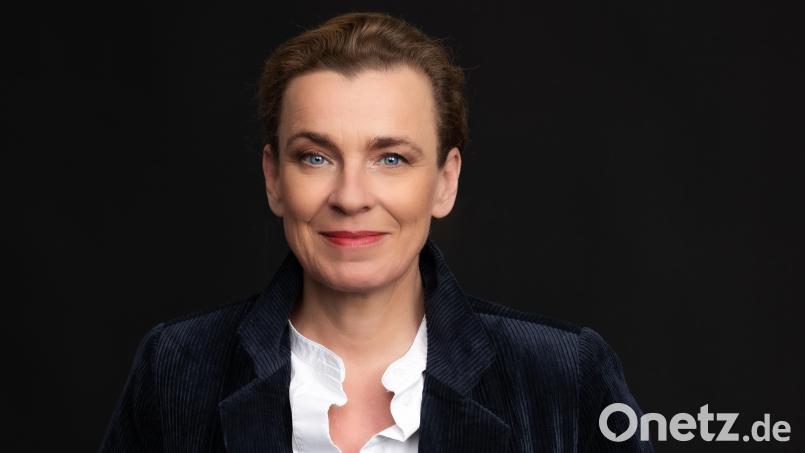 Kabarettistin Tina Teubner Macht wieder Station in Amberg, diesmal mit dem Musikgedankentheater &quot;Herkules&quot;. Bild: Lars Laion/exb