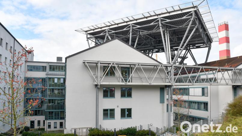Das Klinikum St. Marien wird selber zum Patient. Es braucht eine enorme Geldspritze. Bild: Petra Hartl