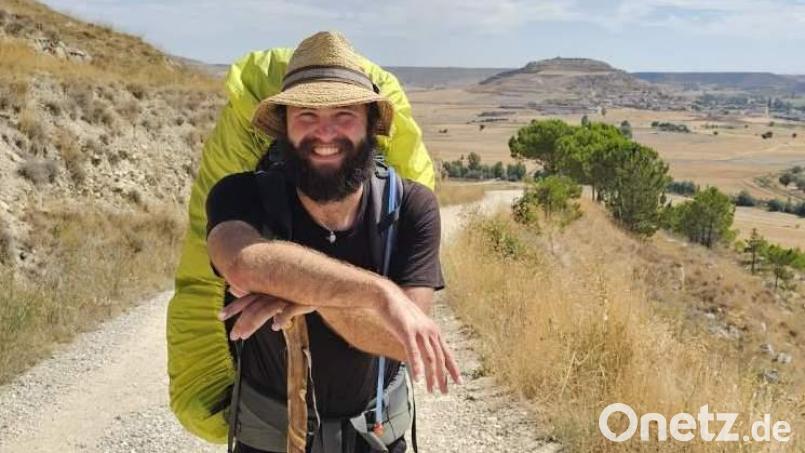 Anstrengend, aber glücklich beschreibt der 24-Jährige seinen Weg zum Ziel, nach Santiago de Compostela über 3243 Kilometer Bild: Eiko Geiß/exb