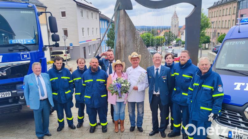 Viele glückliche Gesichter bei der Hochzeit von Sabrina Holl und Andy Rieger. Bild: rn