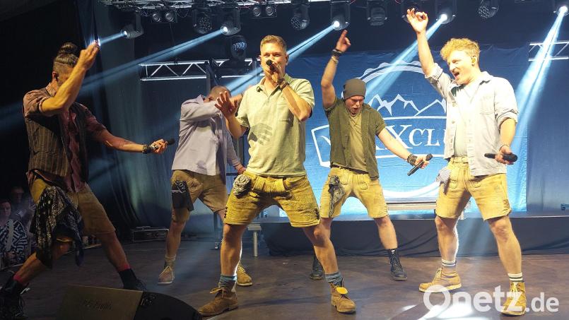 Ein Höhepunkt der Pfreimder Kirwa: der Auftritt von &quot;voXXclub&quot;. Bild: jua