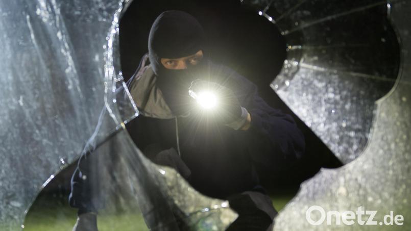 Einbrecher Bild: Daniel Mauerer/dpa