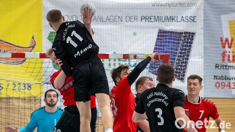 Die Derbys zwischen der HSG Nabburg/Schwarzenfeld und dem HV Oberviechtach sind immer hart umkämpft. Bild: Guenter Uschold