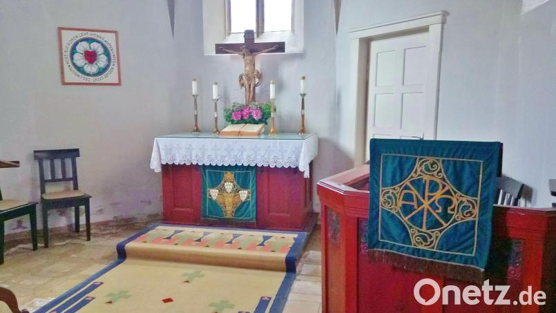 Die evangelische Kirche, hier ein Blick in den Altarraum des Nabburger Gotteshauses, ist demokratisch organisiert. Daher ist die Wahl der Kirchenvorstände wichtig. Sie kontrollieren auch den Pfarrer. Bild: Dobler