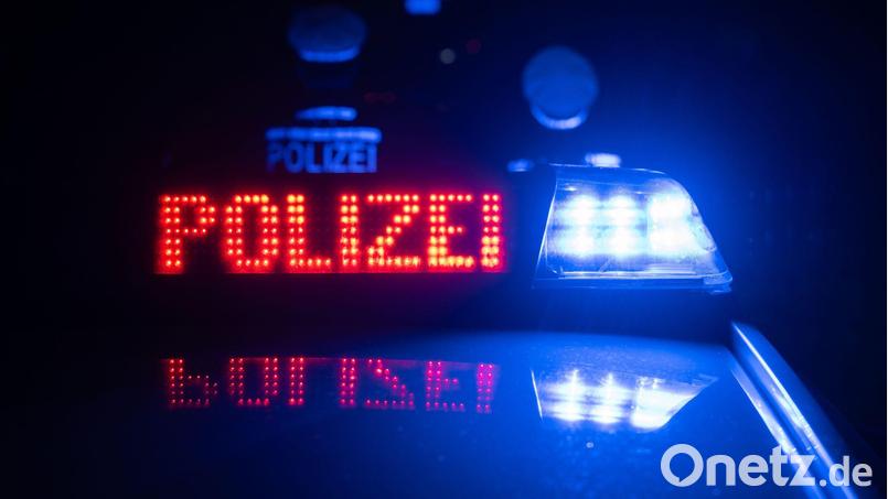 Zeugen eines Werkzeug-Diebstahls auf offener Straße in Immenreuth sucht die Polizei Kemnath. Symbolbild: Marijan Murat/dpa