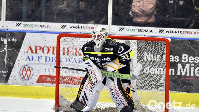 ERSC-Torwart Lucas Di Berardo schied im Spiel gegen Schweinfurt wegen Schulterproblemen aus. Archivbild: Hubert Ziegler