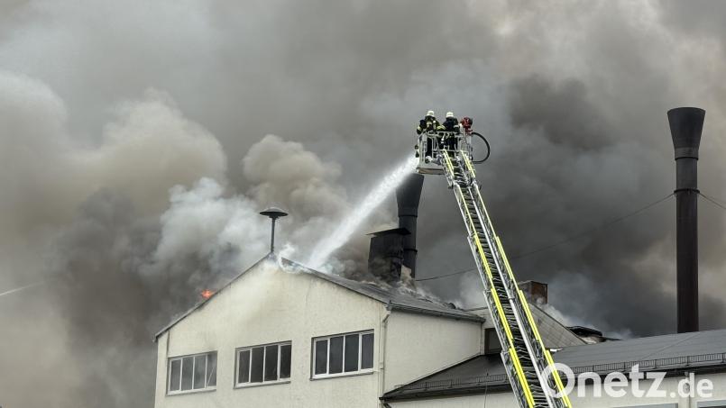 Wegen des Großbrandes hatte der Landkreis Wunsiedel Katastrophenalarm ausgelöst. Hunderte Helfer waren am 10. September im Einsatz. Archivbild: Matthias Bäumler/fph