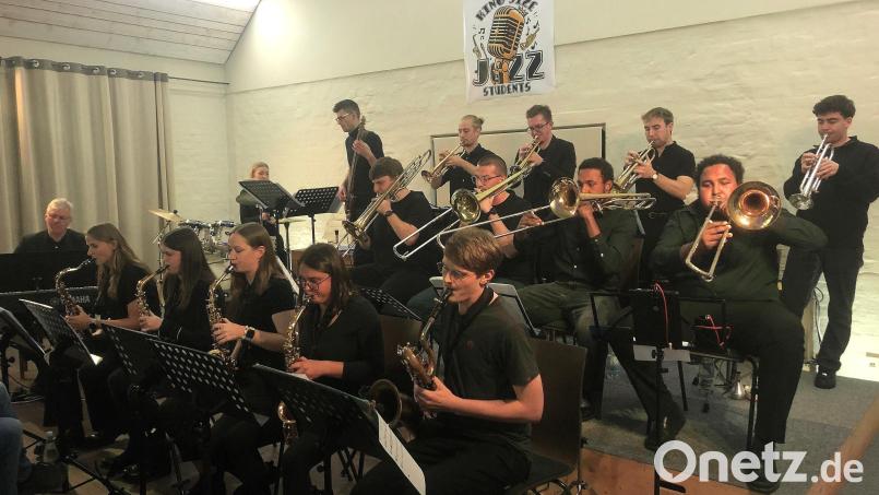 Das Premieren-Konzert der &quot;King-Size-Jazz-Students&quot; in Falkenberg gestalteten Musiker aus der nördlichen Oberpfalz. Bild: wro