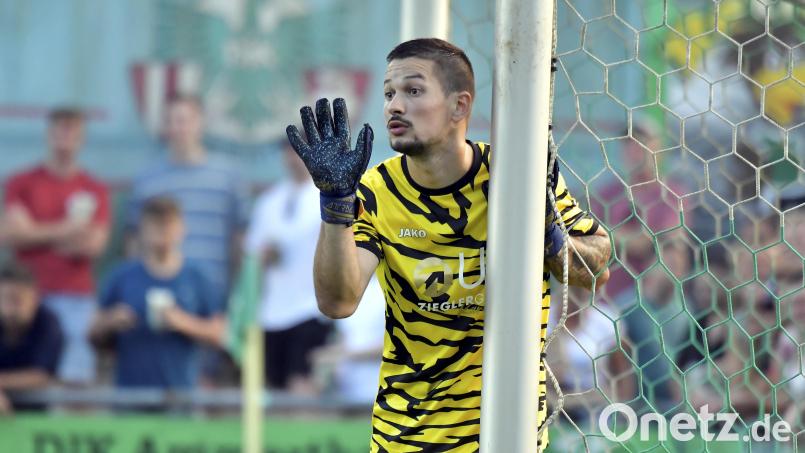 Torhüter Eldin Becic von der SpVgg SV Weiden droht auszufallen. Bild: Hubert Ziegler