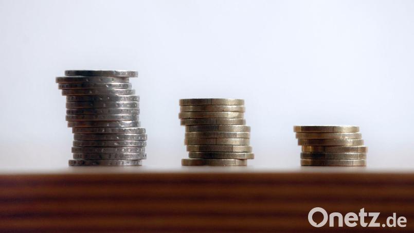 Wenig Geld auf der hohen Kante, dafür über 3 Millionen Euro Schulden: Die Gemeinde Leuchtenberg ist finanziell nicht auf Rosen gebettet. Bild: Karl-Josef Hildenbrand/dpa
