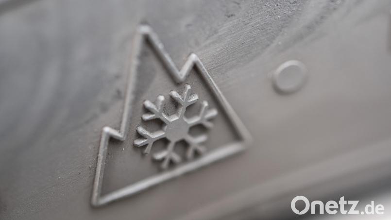 Ganzjahres- und Winterreifen müssen seit dem 1. Oktober 2024 das Alpine-Symbol tragen. Symbolbild: Robert Guenther