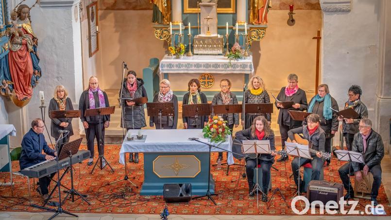 Die Gruppe &quot;Effata&quot; hatte zu ihrem Jubiläumskonzert in die Kirche nach Perschen eingeladen. Bild: arr