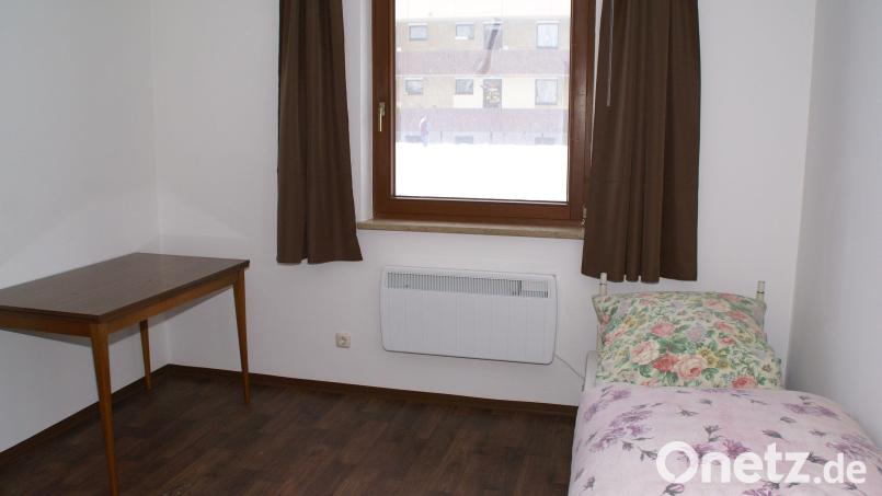 Die Zimmer in der Wärmestube der Stadt Amberg sind einfach ausgestattet. Bild: Stadt Amberg, Pressestelle
