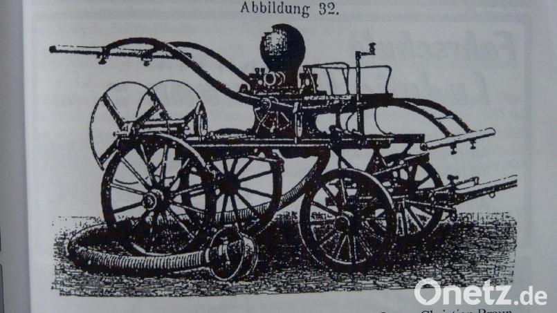 Die alte Spritze von 1875 aus der Gründerzeit der Feuerwehr Ahornberg hat längst ausgedient. An sie wird man sich bei der 150-Jahr-Feier im kommenden Jahr bestimmt noch gerne erinnern. Bild Archiv Feuerwehr Ahornberg/exb