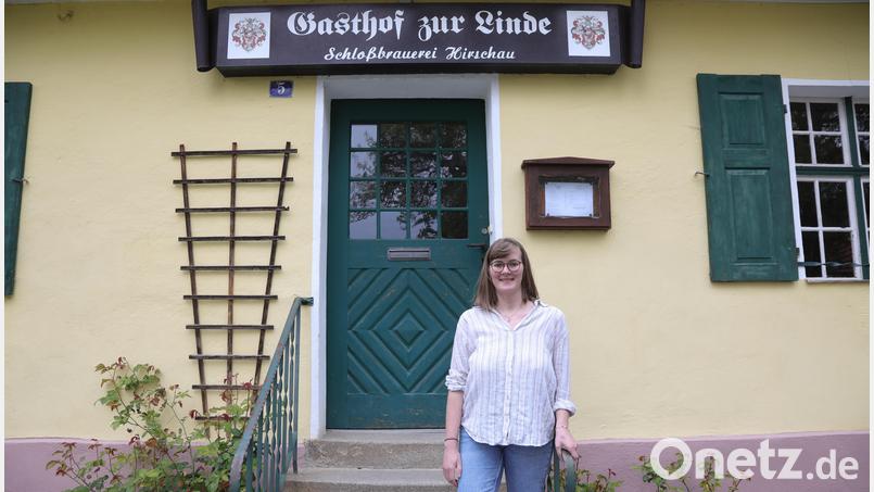 Teresa Staubers Vorhaben, das von ihrer Tante Sieglinde Wittmann geerbte Wirtshaus in Krickelsdorf zu renovieren, unterstützt das Amt für Ländliche Entwicklung mit einem Zuschuss. Wobei die junge Wirtin den Charakter des Kult-Wirthauses auf jeden Fall erhalten will. Bild: Wolfgang Steinbacher