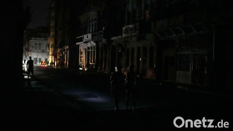 Ein Großteil der Kubaner hat keinen Strom - jetzt kommt der Hurrikan. Bild: Ramon Espinosa/AP/dpa