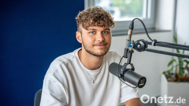 Tim Feiler aus Schirmitz im Landkreis Neustadt/WN im Gespräch mit Oberpfalz-Medien, wie er seinen Auftritt bei &quot;Deutschland sucht den Superstar&quot; erlebte. Bild: Marina Gube