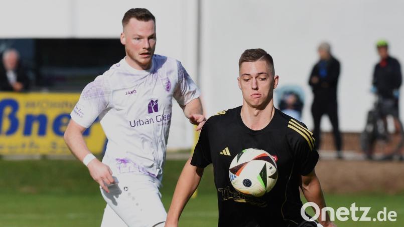 Der 2:3-Anschlusstreffer von Maximilian Hiltl (rechts/Szene aus einem früheren Spiel) war am Ende zu wenig für den SC Luhe-Wildenau in Bad Kötzting. Bild: btg
