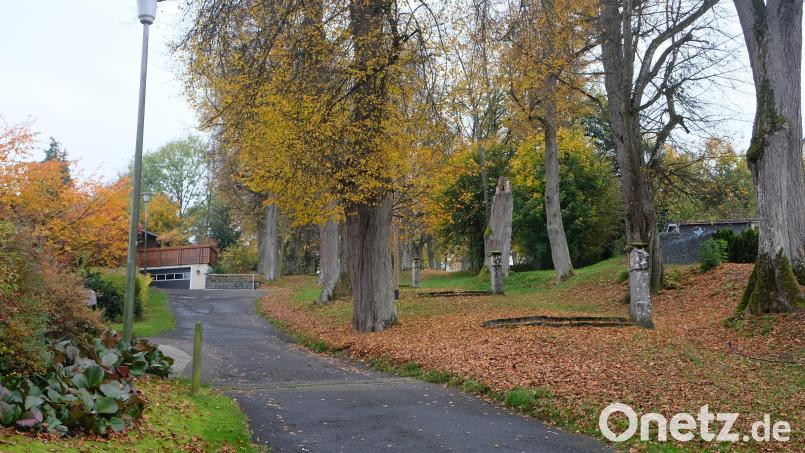 Im Maria-Zell-Weg klagen Anwohner über Verkehrsbehinderungen. Vor den angedachten Halte- und Parkverboten steht ein Ortstermin des Bauausschusses. Bild: do