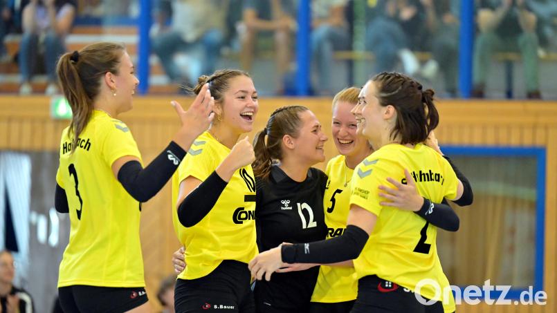 Die Volleyballerinnen des SV Hahnbach freuen sich am Samstagabend auf Leipzig. Archivbild: Hubert Ziegler