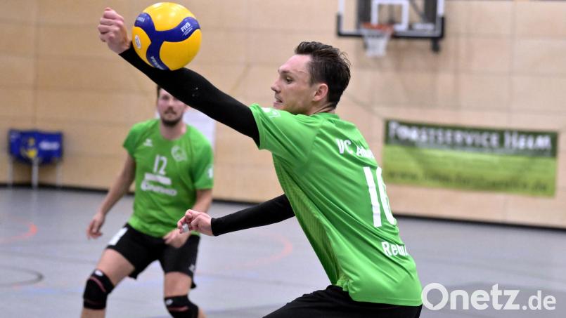 Michael Renner ist beim Spiel der Amberger in Herrsching dabei, obwohl er zuletzt angeschlagen war. Bild: Hubert Ziegler