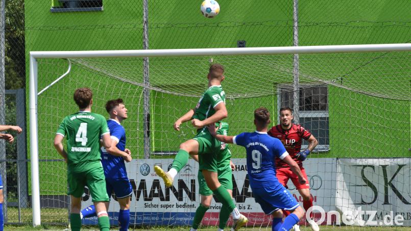 Die SpVgg SV Weiden holt auswärts gegen Eichstätt einen Punkt. Archivbild: G. Büttner