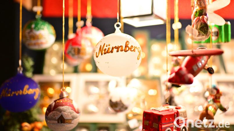 Um die Gebühren für die Musik auf ein erträgliches Maß zu reduzieren, wird es insgesamt zwölf Gema-freie Tage am Nürnberger Christkindlesmarkt geben. Symbolbild: Matthias Merz/dpa
