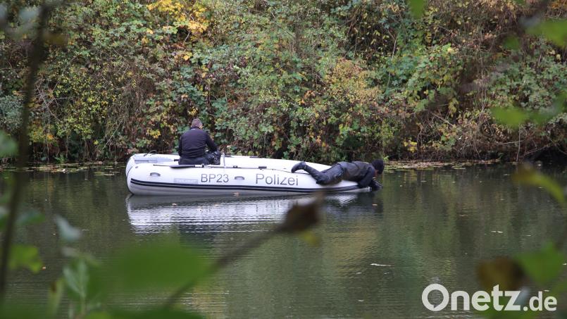 Die Polizei setzt bei der Suche nach der Vermissten auf ein Sonar-Gerät: Damit können sie den Grund des Gewässers absuchen. Bild: Konrad Jedelhauser