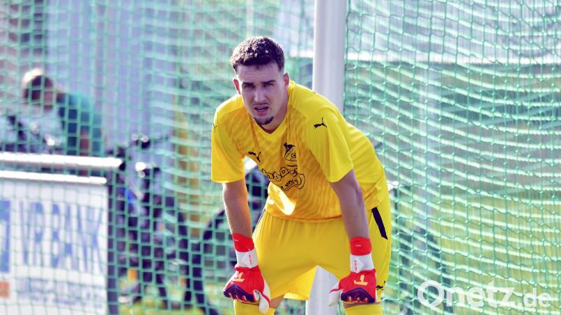 Nico Fischer, der Torhüter des 1. FC Schlicht, will auch gegen den FC Wernberg seinen Kasten sauber halten. Archivbild: Hubert Ziegler