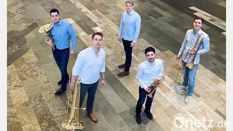 Auf Einladung des Kammermusikkreises der Volkshochschule Amberg-Sulzbach tritt Bright Brass in der Berufsschule Sulzbach-Rosenberg auf. Bild: Camila Massi Lizarraga