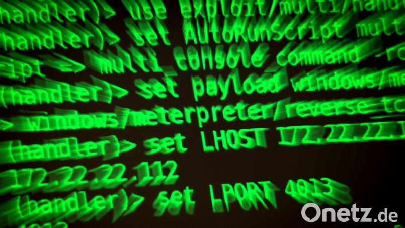 Bisher ist unklar, wer für den Cyberangriff auf Schulen in Unterfranken verantwortlich ist. Symbolbild: Sina Schuldt/dpa