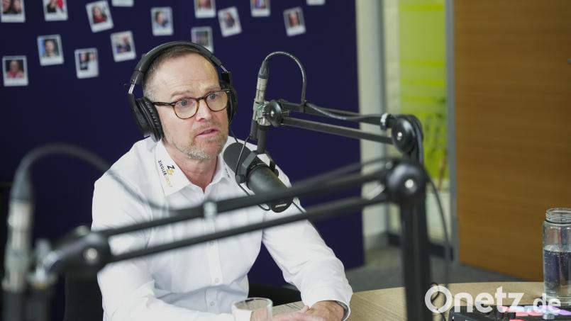 Der Sportliche Leiter Jürgen Rumrich verkündete in der neuen Folge des Podcasts "Powerplay", dass der zuletzt schmerzlich vermisste David Elsner nach der Länderspielpause in den Kader der Blue Devils Weiden zurückkehren wird. Bild: Marco Meier