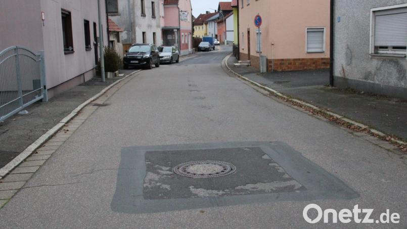 Lediglich in der Dorfstraße in Schönkirch wird die Kanalisation neu gebaut. Für das restliche Kanalnetz der Entwässerungsanlagen Plößberg und Liebenstein/Stein wird nach dem Sanierungskonzept das &quot;Inliner-Verfahren&quot; Anwendung finden. Bild: prh