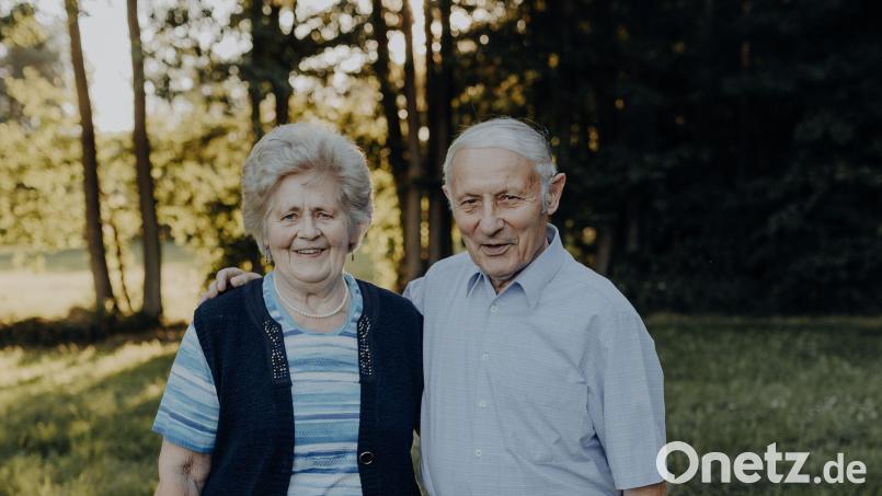 Frieda und Adolf Riebel feiern am 10. Dezember ihr 65-jähriges Ehejubiläum. Bild: exb/Rebecca Riebel