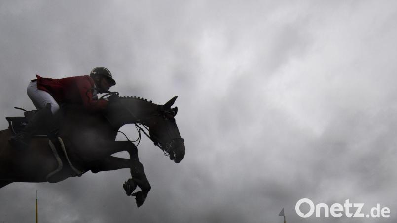 Die Deutschen Hochschulmeisterschaften im Reiten finden am Wochenende in Kreuth bei Rieden statt. Symbolbild: Ennio Leanza/dpa