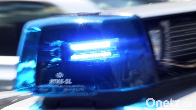 Um Hinweise auf zwei Ladendiebe bittet die Polizei in Tirschenreuth. Symbolbild: Stephan Jansen dpa/lby